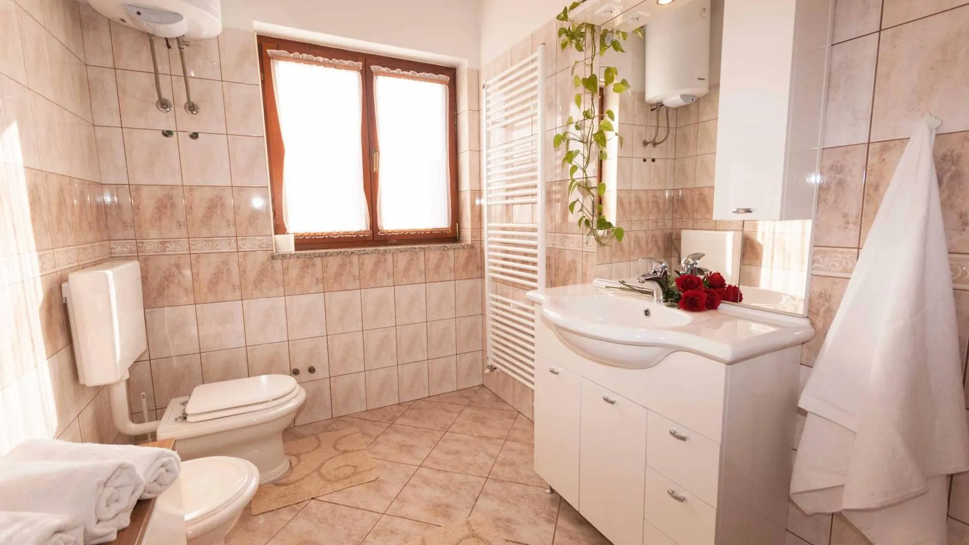 Villa Roža, a beautiful villa with pool close to the beach Krmed Κροατία