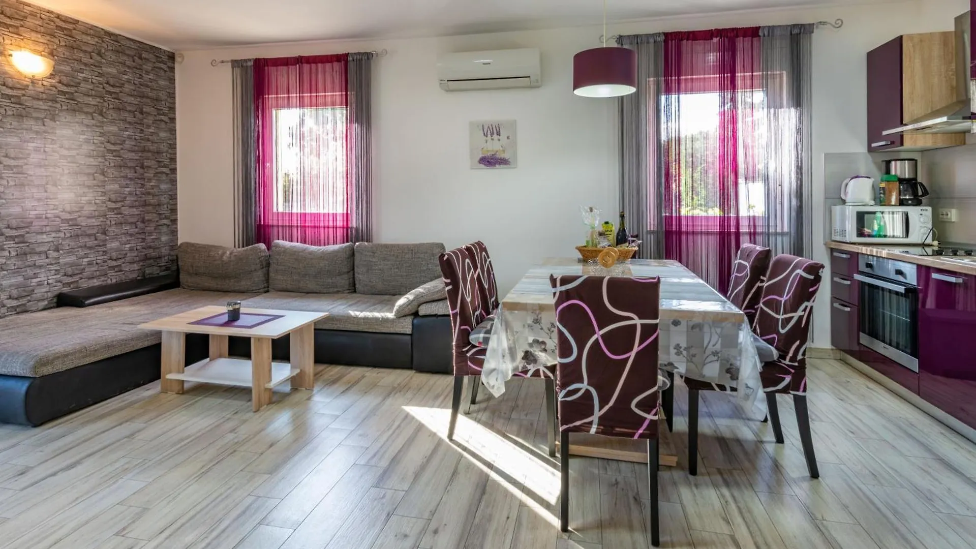 Villa Roža, a beautiful villa with pool close to the beach Krmed Κροατία